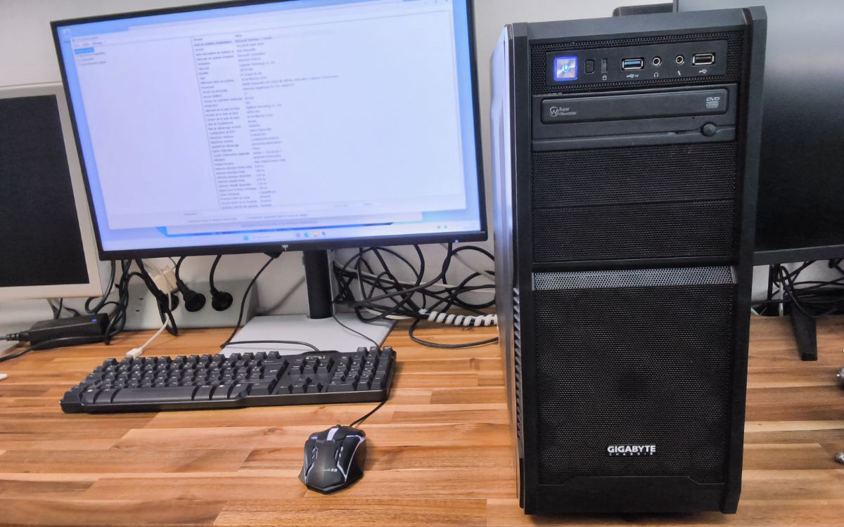 Gigabyte GA-H87M-HD3 — Unité centrale reconditionné par la recyclerie Ressources